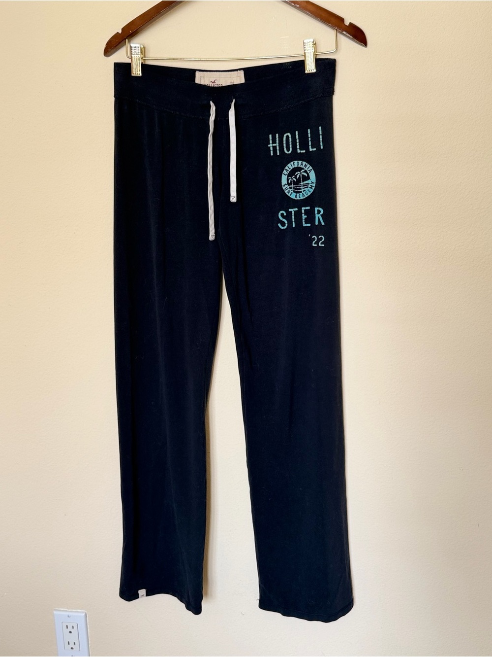 Vintage Y2K Hollister Navy Sweatpants - Picture 6 of 14